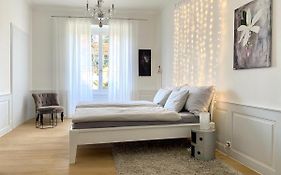 Beautiful studio in a villa from 18th century